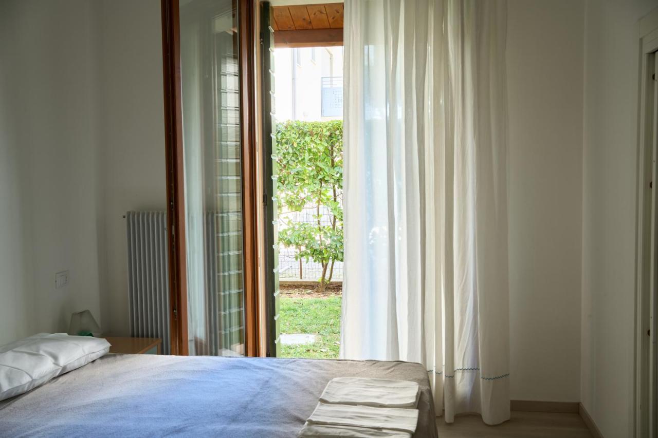 Appartamenti Villa Paola-Pochi Passi Dal Mare-Zona Piazza Aurora-Lido Di Jesolo Dış mekan fotoğraf