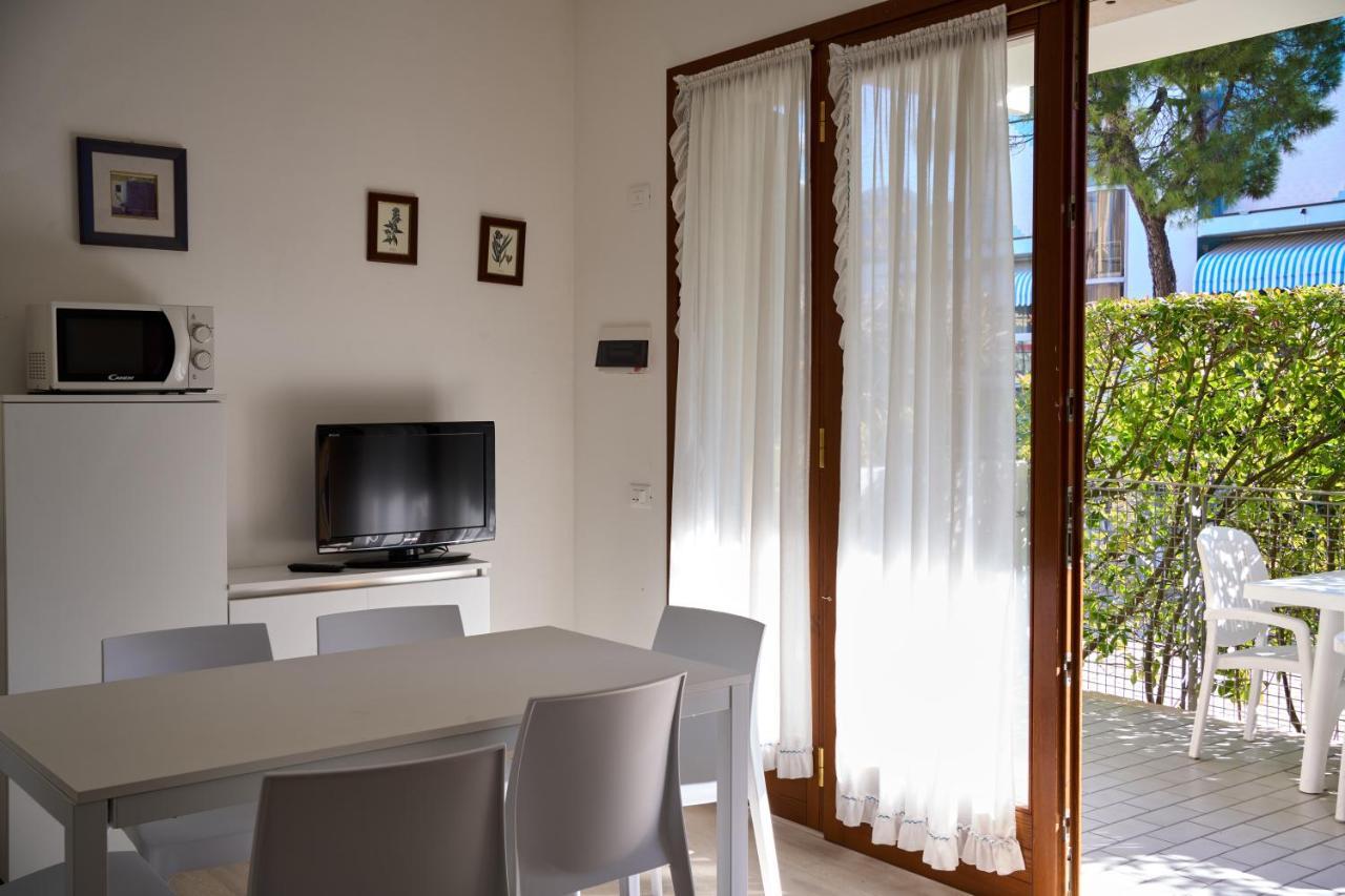 Appartamenti Villa Paola-Pochi Passi Dal Mare-Zona Piazza Aurora-Lido Di Jesolo Dış mekan fotoğraf
