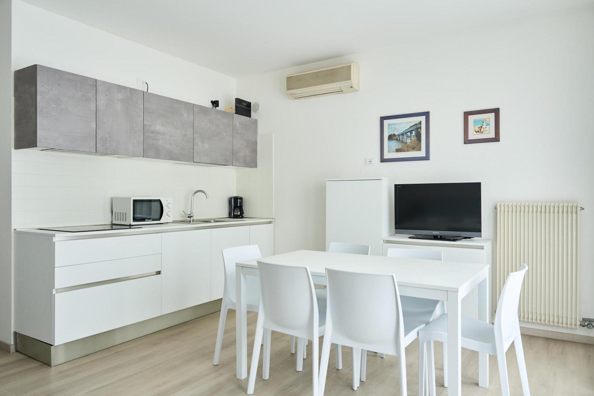 Appartamenti Villa Paola-Pochi Passi Dal Mare-Zona Piazza Aurora-Lido Di Jesolo Dış mekan fotoğraf