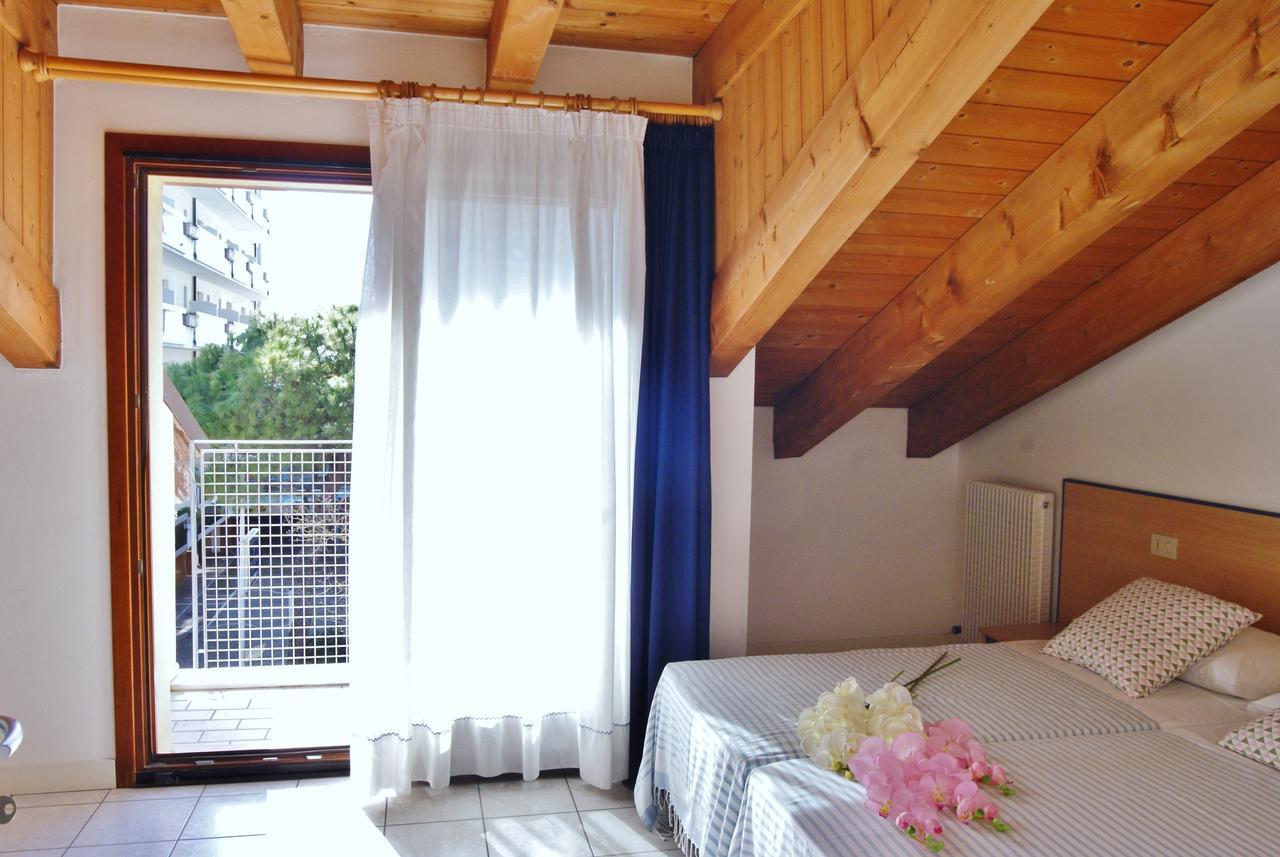 Appartamenti Villa Paola-Pochi Passi Dal Mare-Zona Piazza Aurora-Lido Di Jesolo Dış mekan fotoğraf